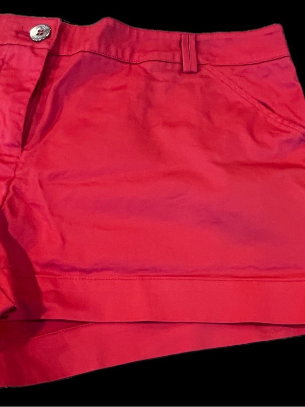 Guess High-Waist Coral Chino Shorts with a Floral Waistband - Picture 2 of 11